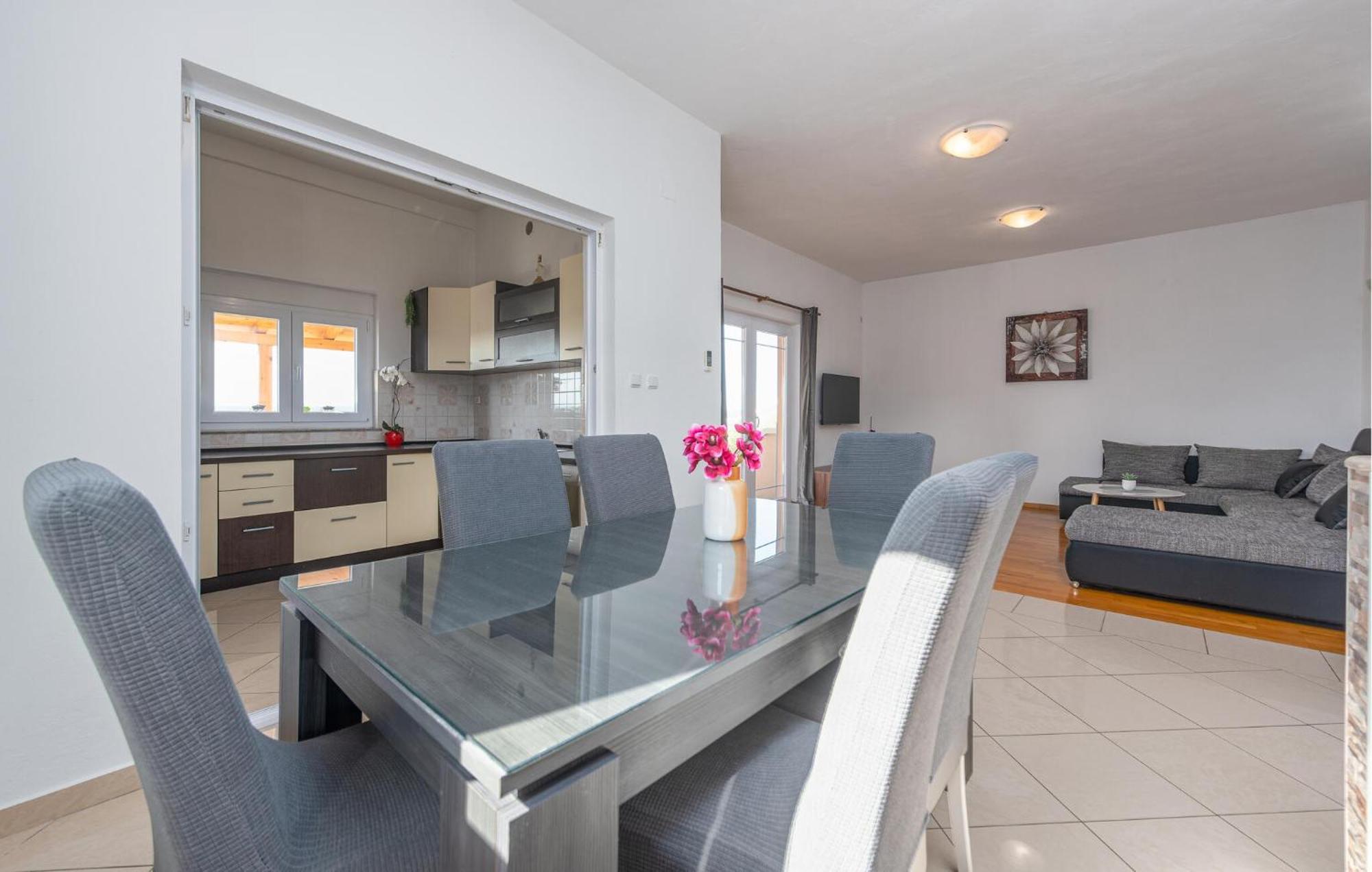 Beautiful Apartment In Maslenica With Kitchen 外观 照片