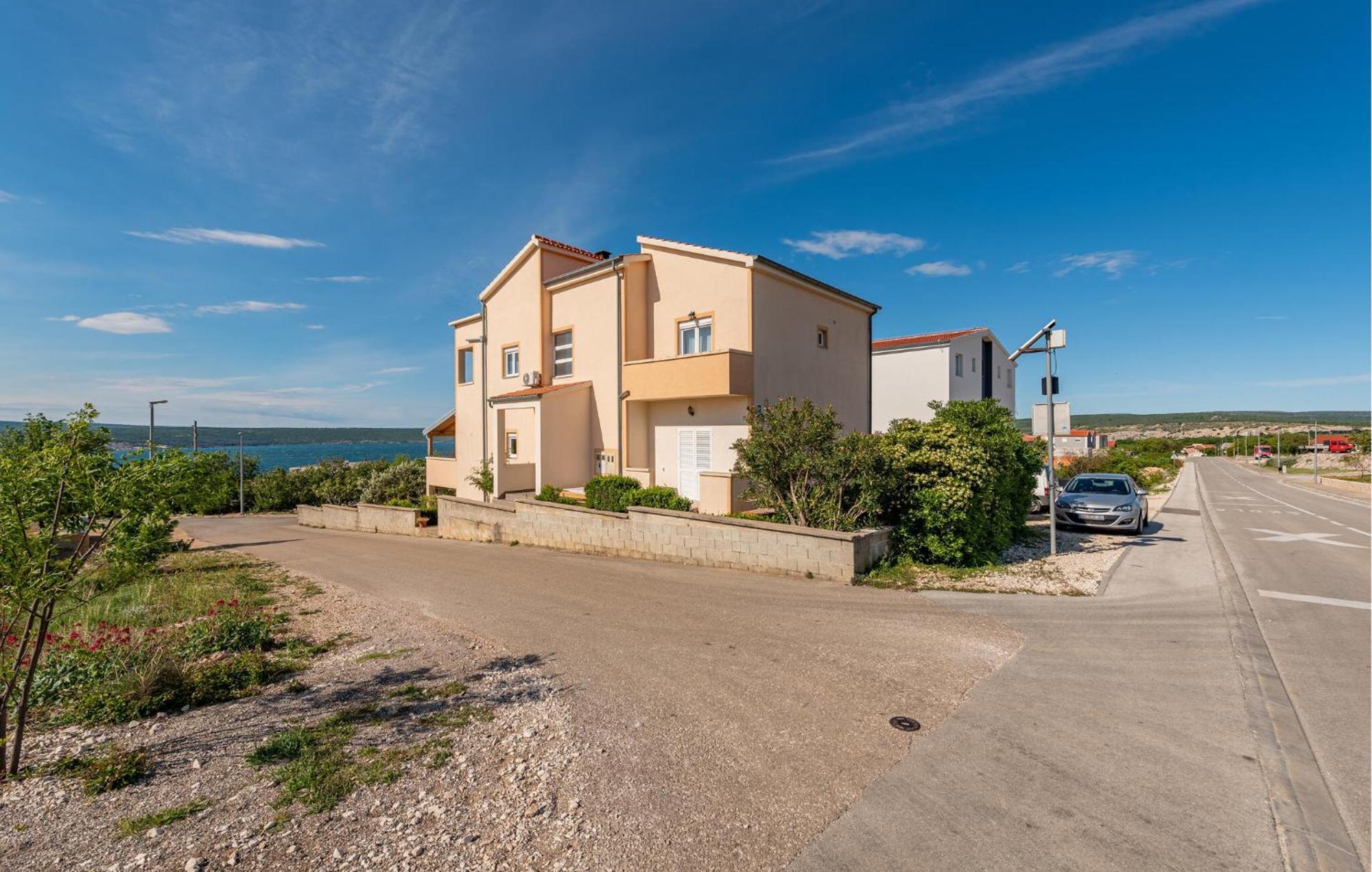 Beautiful Apartment In Maslenica With Kitchen 外观 照片